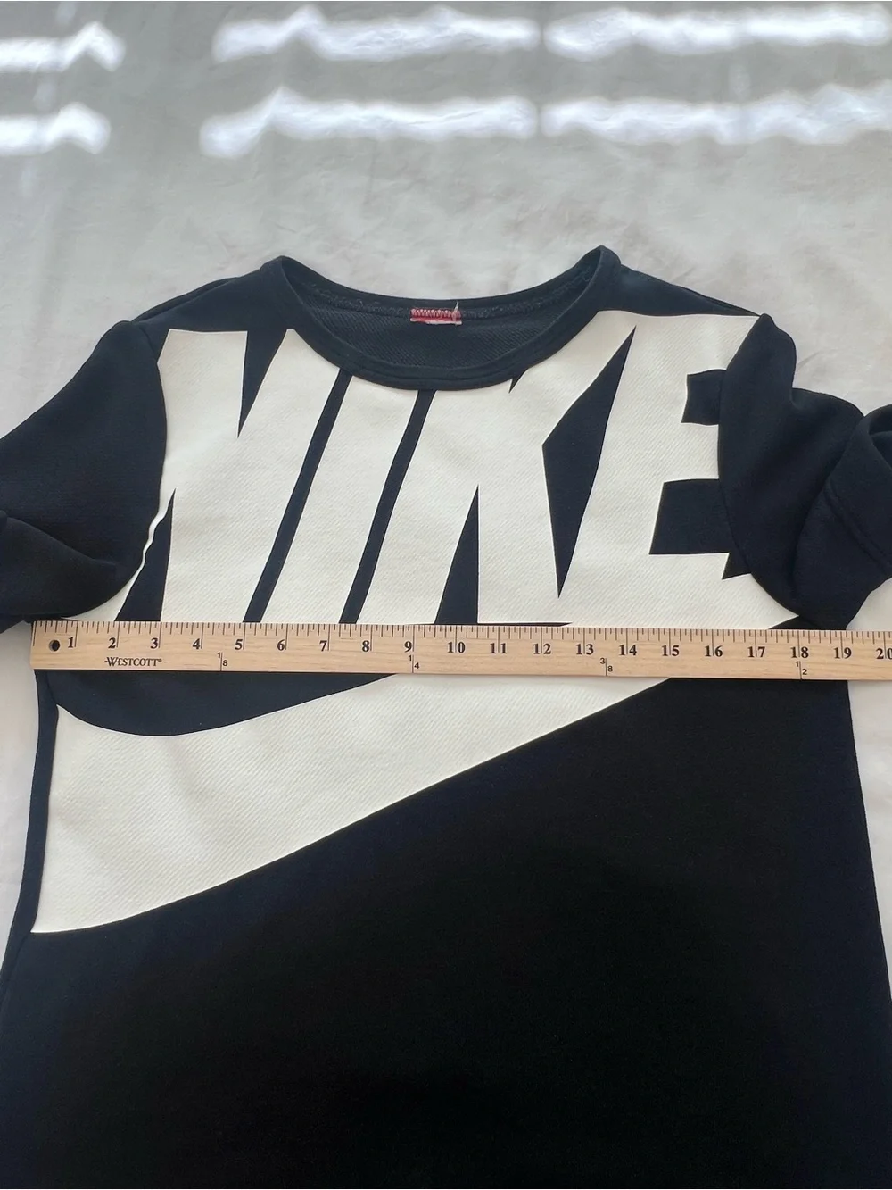 Nike Boxy Baggy Short Sleeve Top